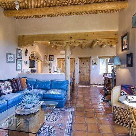 An Enchanting Casita Two-bedroom Holiday Holiday home