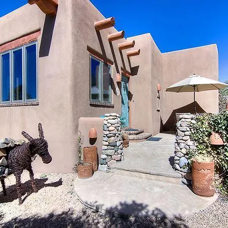 An Enchanting Casita Two-bedroom Holiday Holiday home